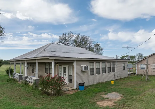 Photo 3 of Single family home for sale at 7347 E 420 Road, Strang, OK 74367 | MLS# 2638161 | Listing updated on 2026-10-21
