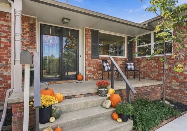Photo 3 of Single family home for sale at 5962 E 36th Street S, Tulsa, OK 74135 | MLS# 2638147 | Listing updated on 2026-10-21