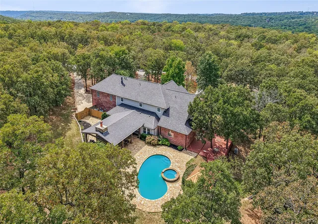 Photo 3 of Mansion for sale at 1600 N 73rd Westavenue, Tulsa, OK 74127 | MLS# 2635886 | Listing updated on 2026-10-21