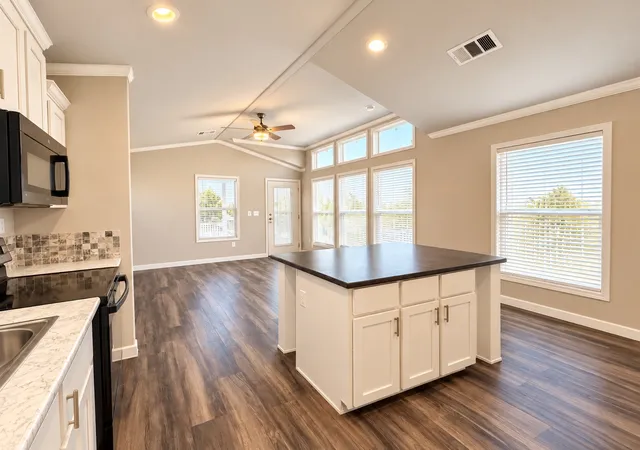 Photo 4 of Single family home for sale at 419 Grassland Rd, Ardmore, OK 73401 | MLS# 2638121 | Listing updated on 2026-10-21
