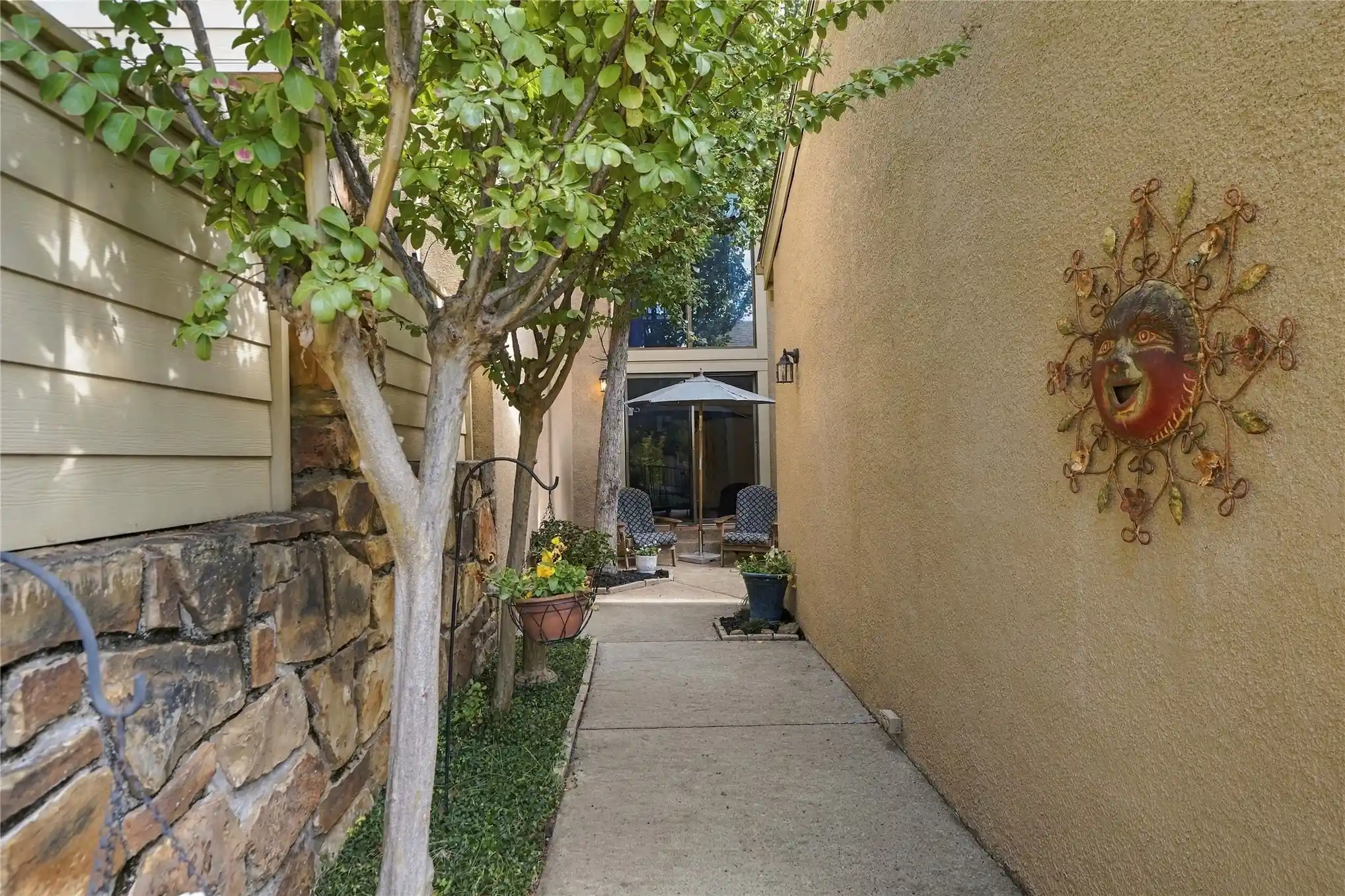 Listing Photo 4 - Condo for sale in building located at 2917 E 84th St, Tulsa, OK 74137 - Unit #46