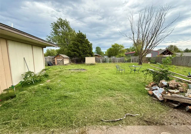 Photo 2 of Single family home for sale at 11727 N 190th Eastavenue, Collinsville, OK 74021 | MLS# 2638284 | Listing updated on 2026-10-22
