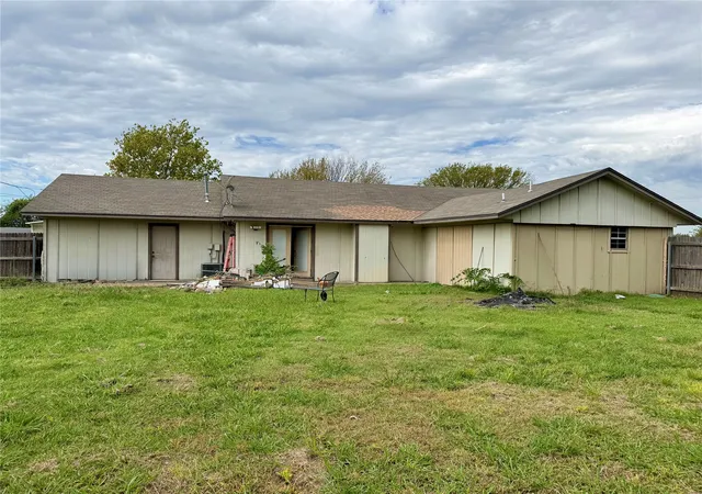 Photo 4 of Single family home for sale at 11727 N 190th Eastavenue, Collinsville, OK 74021 | MLS# 2638284 | Listing updated on 2026-10-22