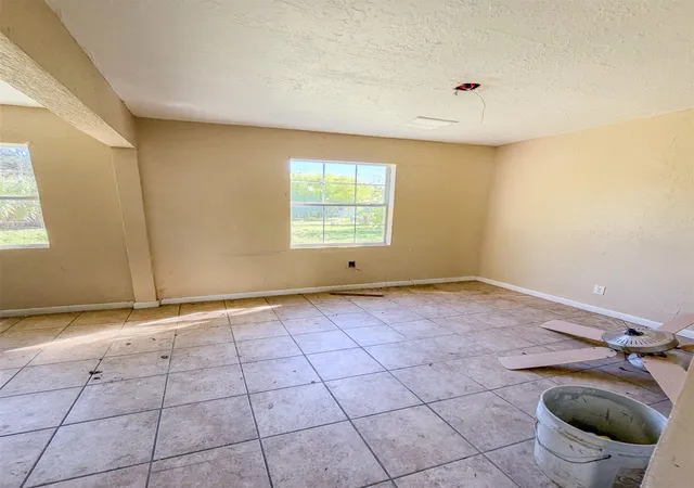 Photo 4 of Single family home for sale at 208 Southwest 24th, Lawton, OK 73505 | MLS# 2638218 | Listing updated on 2026-10-22
