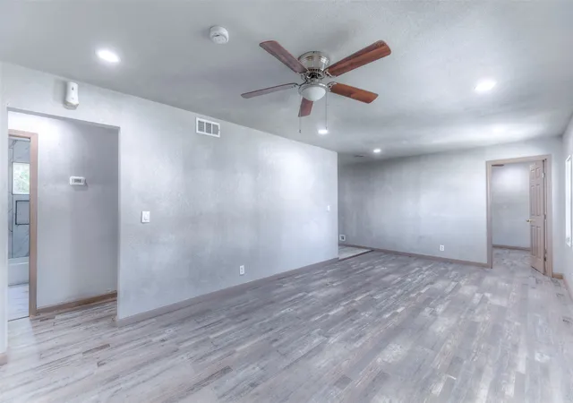 Photo 3 of Single family home for sale at 4614 N Boston Ave, Tulsa, OK 74126 | MLS# 2637866 | Listing updated on 2026-10-22