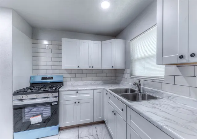 Photo 3 of Single family home for sale at 4614 N Boston Ave, Tulsa, OK 74126 | MLS# 2637866 | Listing updated on 2026-10-22
