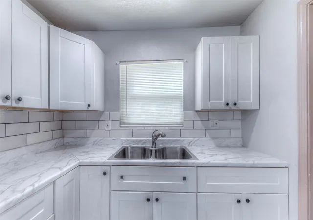 Photo 4 of Single family home for sale at 4614 N Boston Ave, Tulsa, OK 74126 | MLS# 2637866 | Listing updated on 2026-10-22