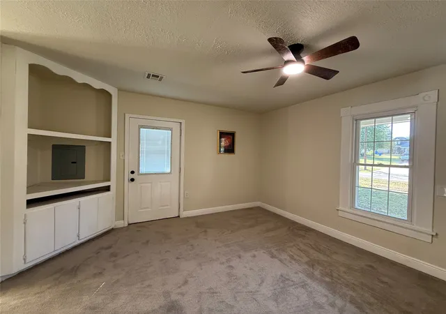 Photo 3 of Single family home for sale at 504 SW 1st Street, Checotah, OK 74426 | MLS# 2638358 | Listing updated on 2026-10-22