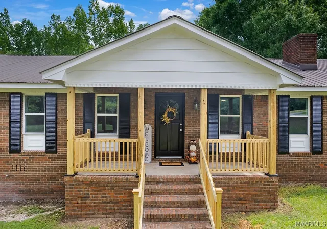 Photo 4 of Single family home for sale at 3740 County Road 32, Clanton, AL 35046 | MLS# 546407 | Listing updated on 2026-09-10