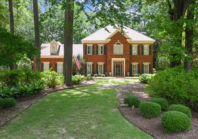 Photo 2 of Single family home for sale at 9808 Wynchase Cir, Montgomery, AL 36117 | MLS# 559510 | Listing updated on 2026-09-05