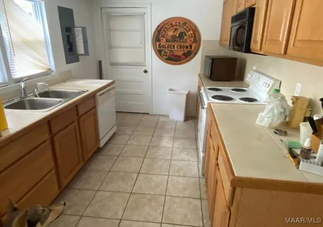 Photo 4 of Single family home for sale at 103 Golden Acres Rd, Wetumpka, AL 36092 | MLS# 565956 | Listing updated on 2026-09-05