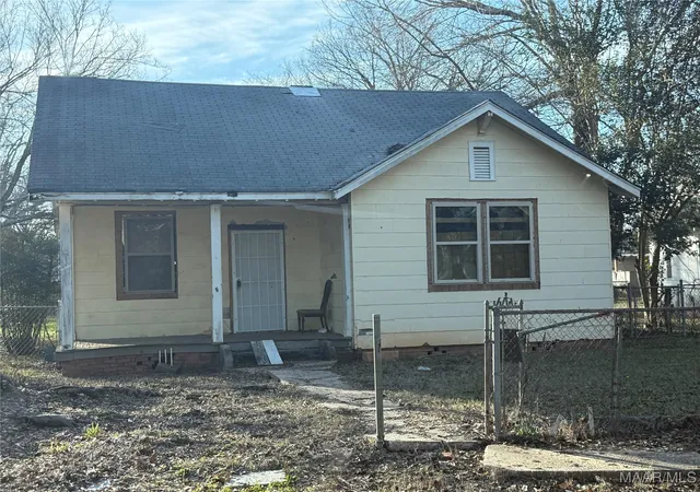 Photo 1 of Single family home for sale at 311 3rd Street, Montgomery, AL 36110 | MLS# 570543 | Listing updated on 2026-09-05