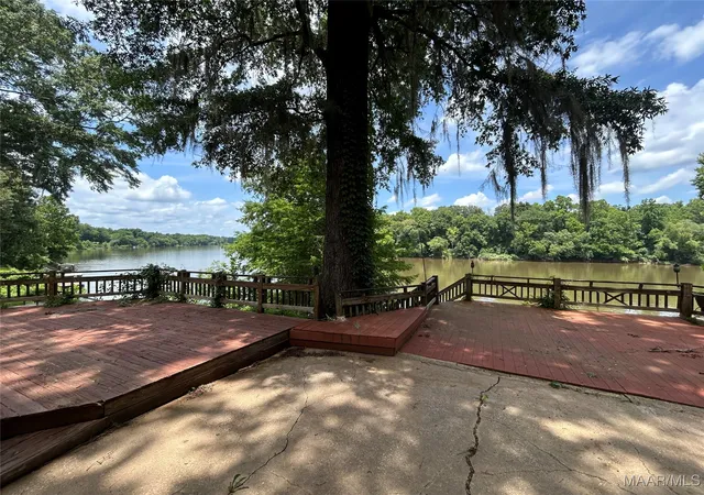 Photo 3 of Single family home for sale at 21 Tanglewood Dr, Selma, AL 36701 | MLS# 570695 | Listing updated on 2026-09-11