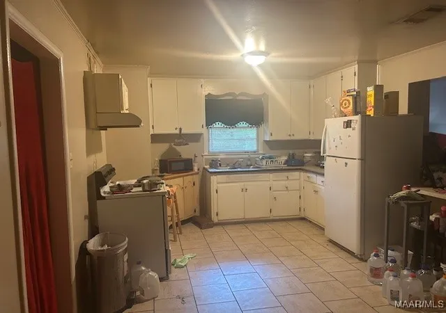 Photo 3 of Single family home for sale at 2448 E 4Th St, Montgomery, AL 36106 | MLS# 575784 | Listing updated on 2026-09-05