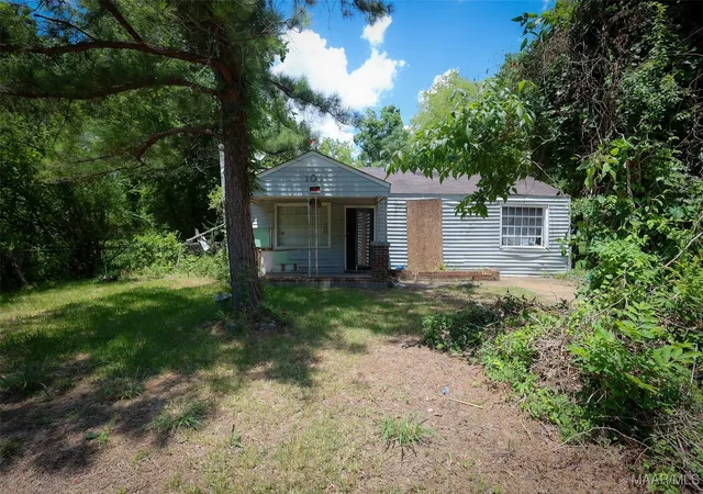 Photo 3 of Single family home for sale at 101 E Woodland Dr, Montgomery, AL 36105 | MLS# 578632 | Listing updated on 2026-09-05