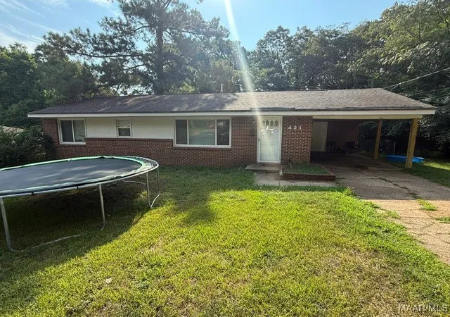 Photo 1 of Single family home for sale at 421 Nottingham Rd, Montgomery, AL 36109 | MLS# 579534 | Listing updated on 2026-09-10