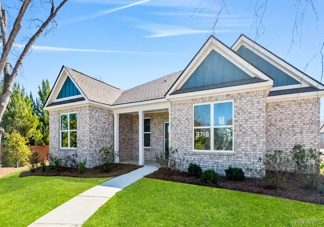 Photo 3 of Sale Pending at 3718 Windsor Hill Blvd, Montgomery, AL 36106 | MLS# 580237 | Listing updated on 2026-09-08