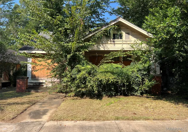 Photo 1 of Single family home for sale at 936 S Lawrence St, Montgomery, AL 36104 | MLS# 580234 | Listing updated on 2026-09-02
