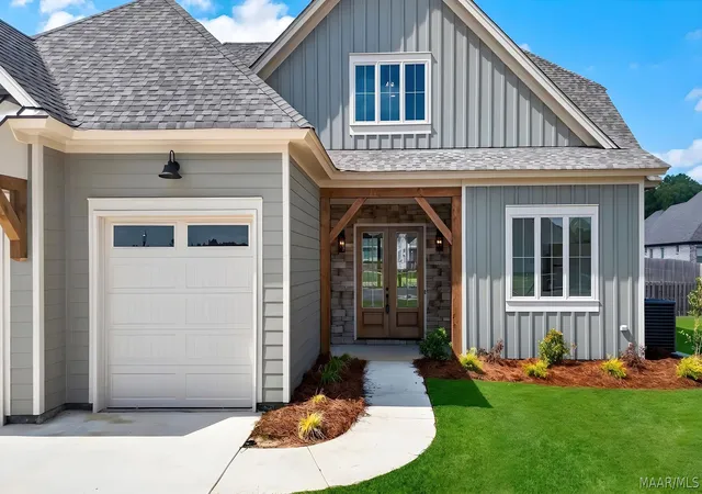 Photo 3 of Single family home for sale at 8307 Sunrise Loop, Montgomery, AL 36116 | MLS# 580585 | Listing updated on 2026-09-05
