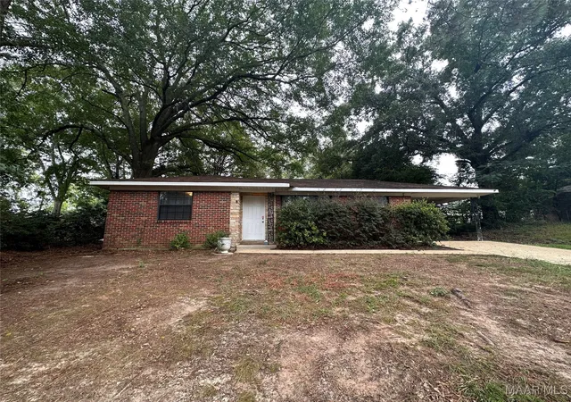 Photo 1 of Single family home for sale at 3408 Little John Dr, Montgomery, AL 36109 | MLS# 581921 | Listing updated on 2026-09-10