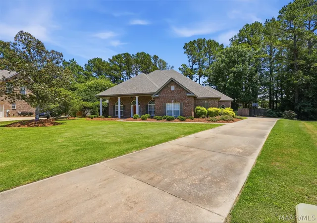 Photo 3 of Single family home for sale at 9431 Craftsman Pl, Montgomery, AL 36116 | MLS# 581907 | Listing updated on 2026-09-04