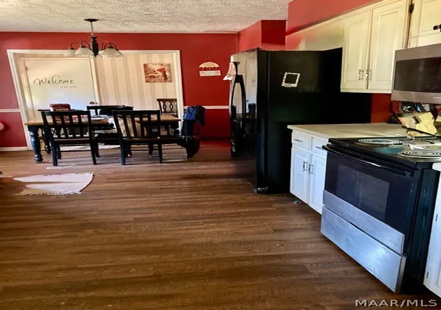 Photo 3 of Single family home for sale at 140 Greenleaf Dr, Wetumpka, AL 36092 | MLS# 582116 | Listing updated on 2026-09-02