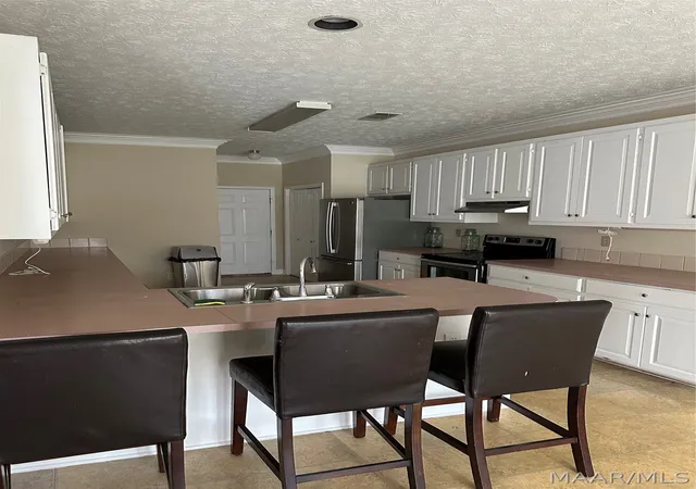Photo 2 of Single family home for sale at 7249 Waters Edge St, Montgomery, AL 36117 | MLS# 582540 | Listing updated on 2026-09-10