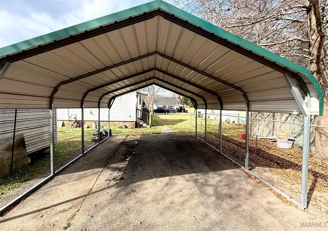Photo 3 of Single family home for sale at 204 Ashurst Ave, Tallassee, AL 36078 | MLS# 582621 | Listing updated on 2026-10-05