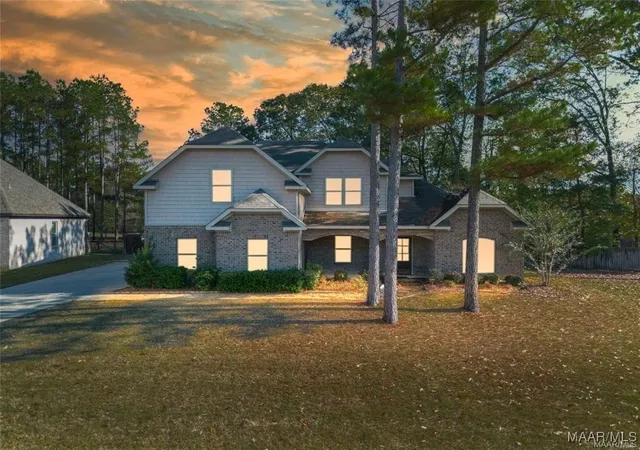 Photo 3 of Single family home for sale at 126 N Dogwood Ter, Wetumpka, AL 36093 | MLS# 583045 | Listing updated on 2026-09-10