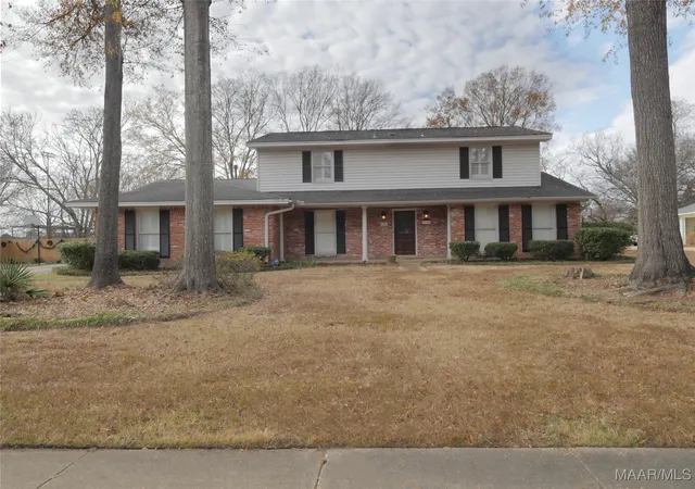 Photo 2 of Single family home for sale at 1800 Wentworth Dr, Montgomery, AL 36106 | MLS# 583035 | Listing updated on 2026-09-04