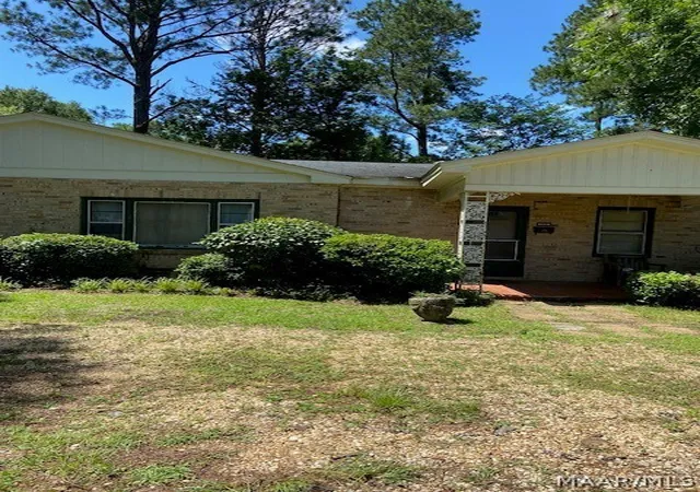 Photo 2 of Single family home for sale at 1212 9th Avenue, Selma, AL 36703 | MLS# 583639 | Listing updated on 2026-09-05