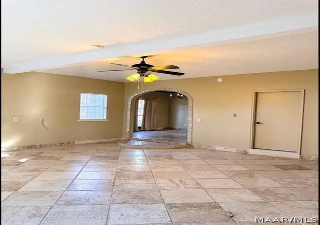 Photo 2 of Single family home for sale at 521 New Bingham Dr, Wetumpka, AL 36093 | MLS# 583581 | Listing updated on 2026-08-31