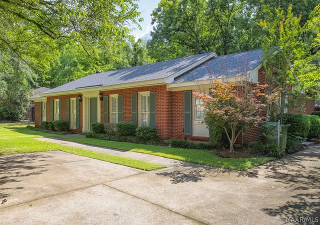 Photo 3 of Single family home for sale at 2226 Rosemont Dr, Montgomery, AL 36111 | MLS# 583718 | Listing updated on 2026-09-10