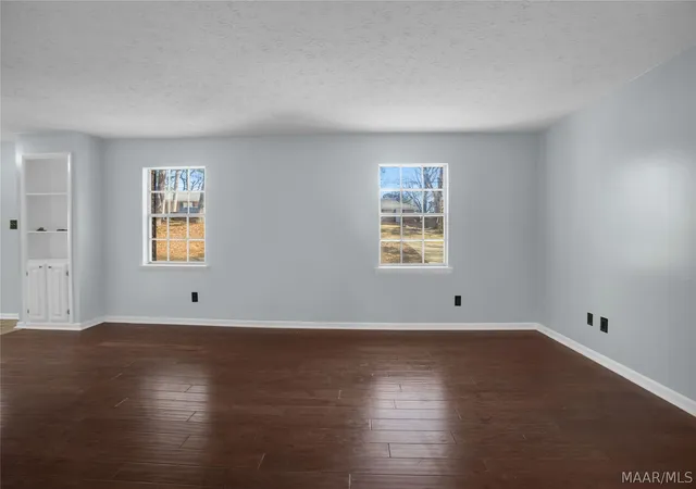 Photo 3 of Single family home for sale at 536 Farmington Rd, Montgomery, AL 36109 | MLS# 583568 | Listing updated on 2026-09-02