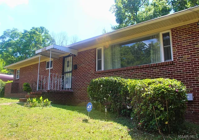 Photo 1 of Single family home for sale at 1002 Rosedale Dr, Montgomery, AL 36107 | MLS# 583888 | Listing updated on 2026-09-10