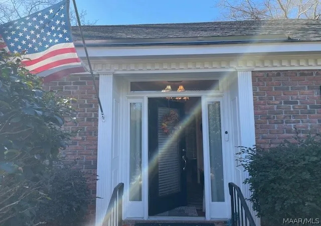 Photo 3 of Single family home for sale at 3650 Southview Ave, Montgomery, AL 36111 | MLS# 583590 | Listing updated on 2026-09-11