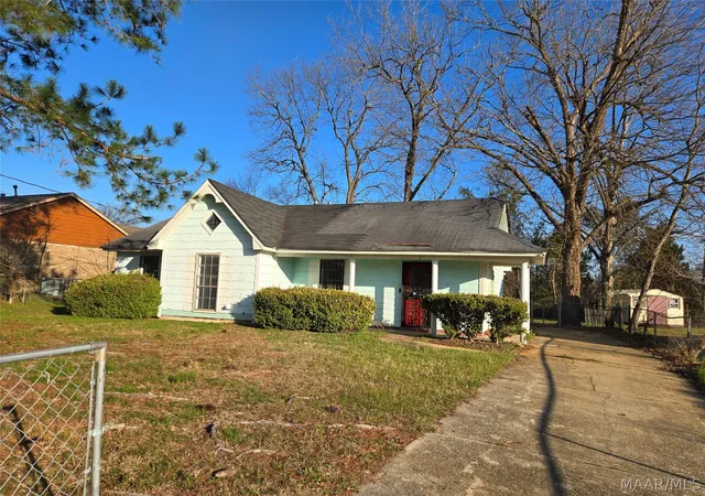 Photo 1 of Single family home for sale at 1024 N Gap Loop, Montgomery, AL 36110 | MLS# 583804 | Listing updated on 2026-09-05