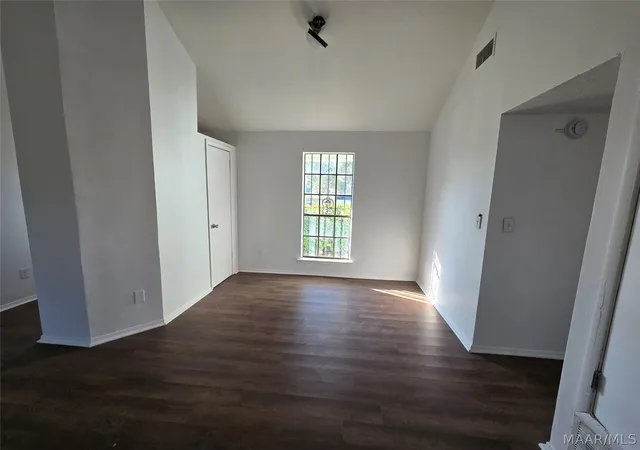 Photo 3 of Single family home for sale at 1024 N Gap Loop, Montgomery, AL 36110 | MLS# 583804 | Listing updated on 2026-09-05