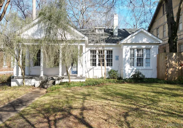 Photo 1 of Single family home for sale at 1227 S Perry St, Montgomery, AL 36104 | MLS# 583780 | Listing updated on 2026-09-10