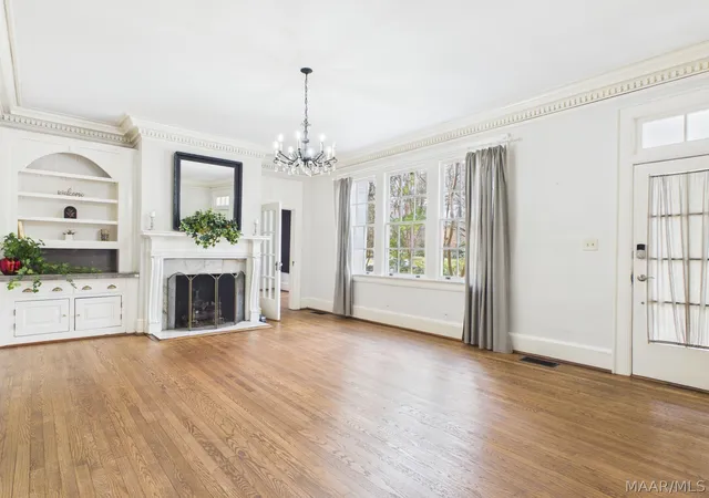 Photo 2 of Single family home for sale at 1227 S Perry St, Montgomery, AL 36104 | MLS# 583780 | Listing updated on 2026-09-10