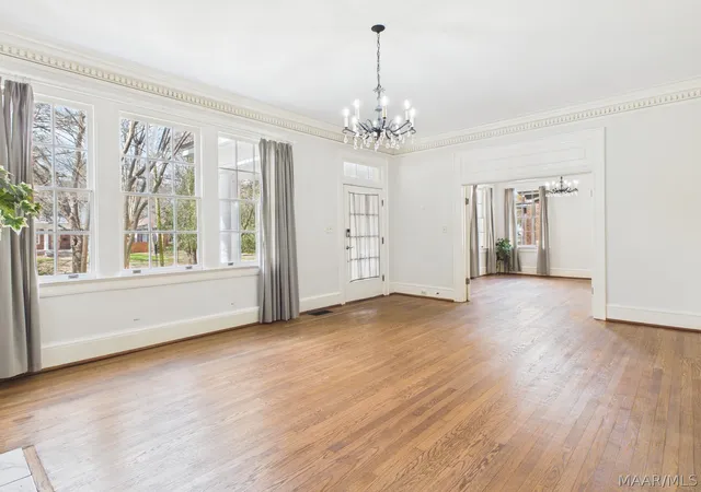 Photo 3 of Single family home for sale at 1227 S Perry St, Montgomery, AL 36104 | MLS# 583780 | Listing updated on 2026-09-10
