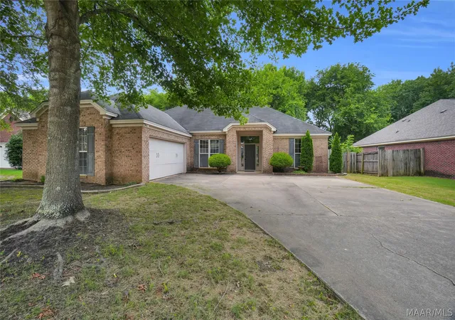 Photo 3 of Single family home for sale at 1524 Melissa Ln, Montgomery, AL 36117 | MLS# 583879 | Listing updated on 2026-09-04