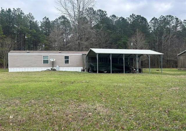 Photo 3 of Manufactured home for sale at 975 Beach Rd, Camden, AL 36726 | MLS# 584202 | Listing updated on 2026-09-10