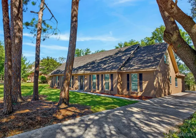 Photo 1 of Single family home for sale at 3161 Rolling Rd, Montgomery, AL 36111 | MLS# 584211 | Listing updated on 2026-09-10
