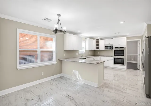 Photo 3 of Single family home for sale at 3161 Rolling Rd, Montgomery, AL 36111 | MLS# 584211 | Listing updated on 2026-09-10