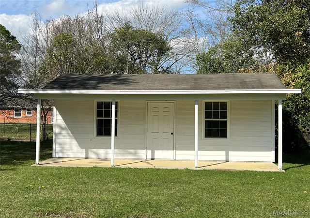 Photo 3 of Single family home for sale at 3243 N Colonial Dr, Montgomery, AL 36111 | MLS# 584053 | Listing updated on 2026-09-02