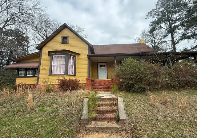 Photo 1 of Single family home for sale at 208 Mill St, Georgiana, AL 36033 | MLS# 584417 | Listing updated on 2026-09-10