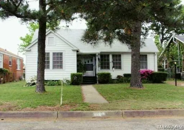 Photo 1 of Single family home for sale at 2207 Brewton St, Montgomery, AL 36107 | MLS# 584456 | Listing updated on 2026-09-02