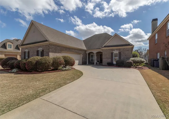 Photo 1 of Single family home for sale at 2077 Wyndgate Loop, Montgomery, AL 36117 | MLS# 584481 | Listing updated on 2026-09-10