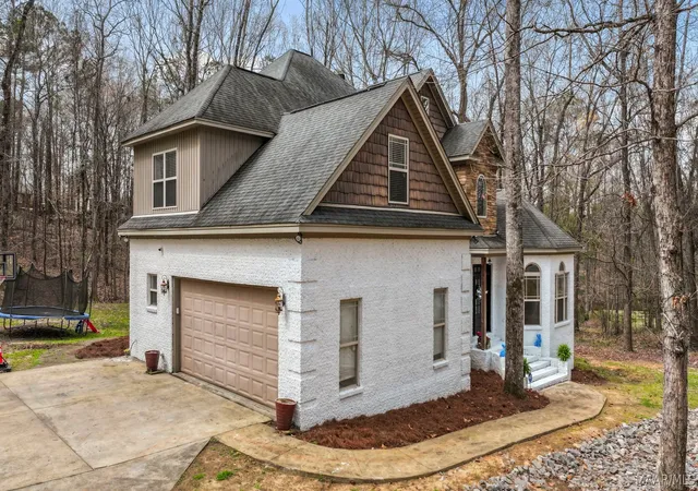 Photo 3 of Single family home for sale at 241 Jasmine Ridge Rd, Wetumpka, AL 36093 | MLS# 584502 | Listing updated on 2026-09-02